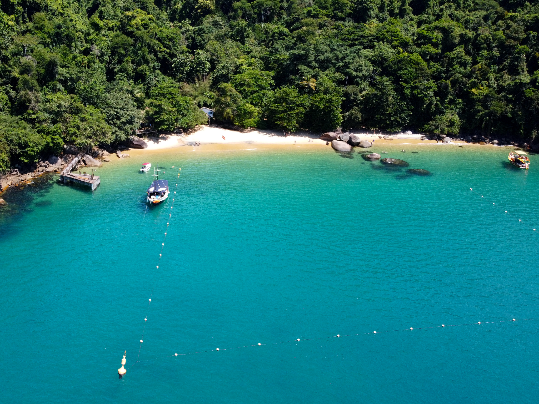 roteiro-aguas-claras-em-paraty-rj-escuna-netuno-discovery-passeio-de-escuna-em-paraty (41)