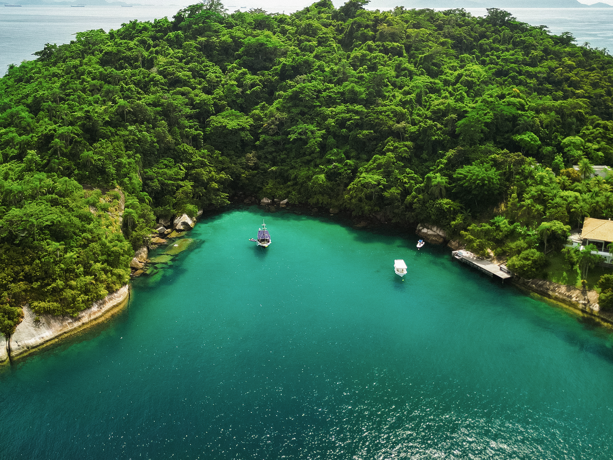 roteiro-aguas-claras-em-paraty-rj-escuna-netuno-discovery-passeio-de-escuna-em-paraty (45)
